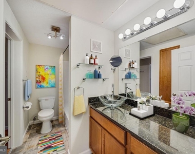 1550 Spring Gate Drive - Photo Thumbnail 8