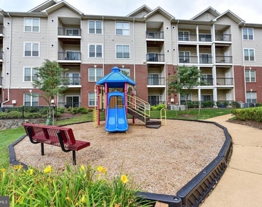 1550 Spring Gate Drive - Photo Thumbnail 14