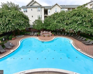 1550 Spring Gate Drive - Photo Thumbnail 17