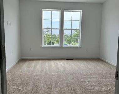 3144 Eton Pl - Photo Thumbnail 8