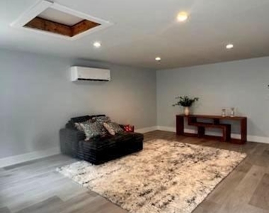 220 Retreat Lane - Photo Thumbnail 24