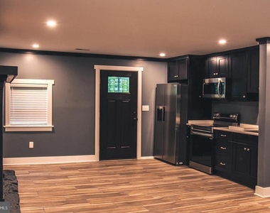 220 Retreat Lane - Photo Thumbnail 2