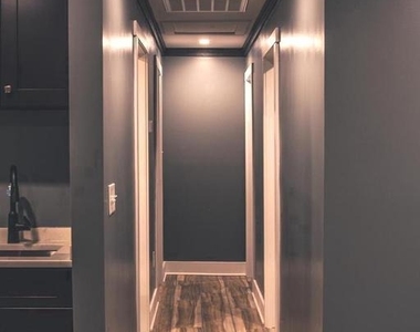 220 Retreat Lane - Photo Thumbnail 7