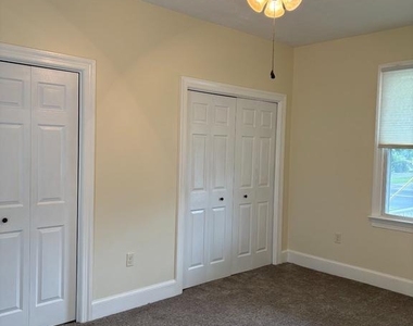 8304 E Main Street - Photo Thumbnail 4