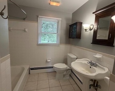 1539 Easton Lane - Photo Thumbnail 24
