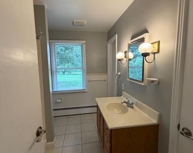 1539 Easton Lane - Photo Thumbnail 25