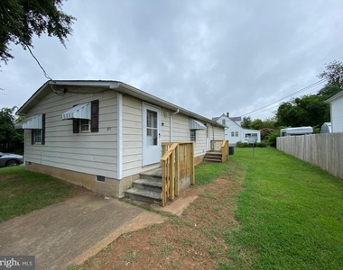 900 White Street - Photo Thumbnail 21