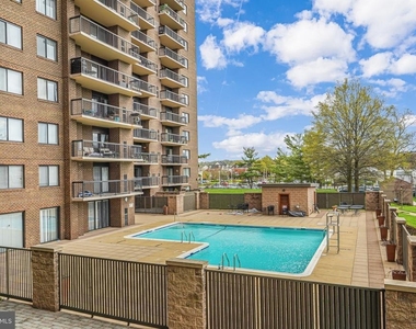 200 N Pickett Street - Photo Thumbnail 26