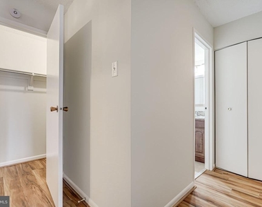 200 N Pickett Street - Photo Thumbnail 22