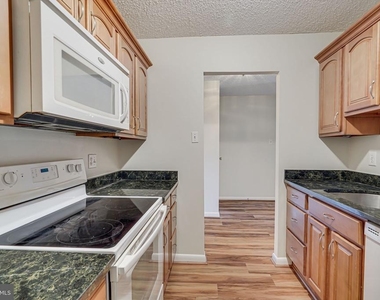 200 N Pickett Street - Photo Thumbnail 7