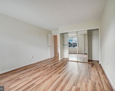 200 N Pickett Street - Photo Thumbnail 20