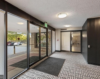 200 N Pickett Street - Photo Thumbnail 27