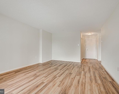 200 N Pickett Street - Photo Thumbnail 13