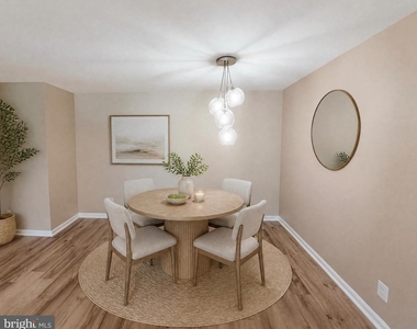 1425 N Van Dorn Street - Photo Thumbnail 2