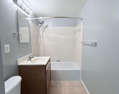 1425 N Van Dorn Street - Photo Thumbnail 23