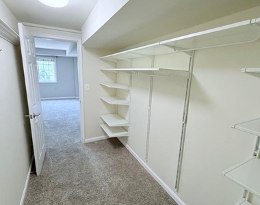 1425 N Van Dorn Street - Photo Thumbnail 22