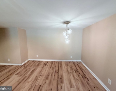 1425 N Van Dorn Street - Photo Thumbnail 10