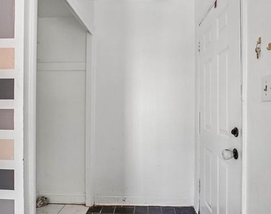 1227 Queen Street - Photo Thumbnail 13
