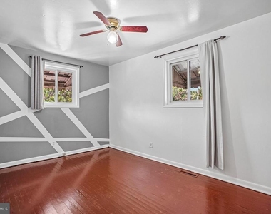 1227 Queen Street - Photo Thumbnail 24