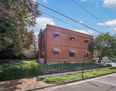 1227 Queen Street - Photo Thumbnail 38