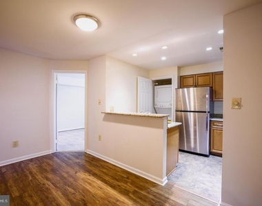 1413 Oronoco Street - Photo Thumbnail 7