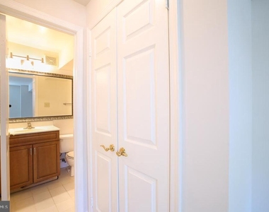 1413 Oronoco Street - Photo Thumbnail 24