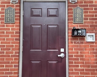 1413 Oronoco Street - Photo Thumbnail 1