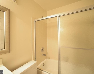1413 Oronoco Street - Photo Thumbnail 20