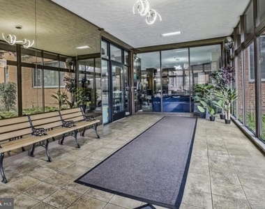 1111 Arlington Boulevard - Photo Thumbnail 3
