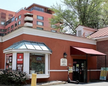 1111 Arlington Boulevard - Photo Thumbnail 5