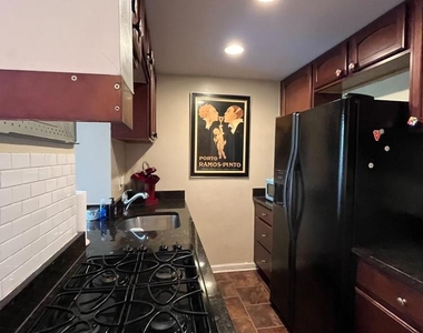 1121 Arlington Boulevard - Photo Thumbnail 10