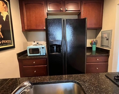 1121 Arlington Boulevard - Photo Thumbnail 12