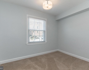 2409 Arlington Boulevard - Photo Thumbnail 4