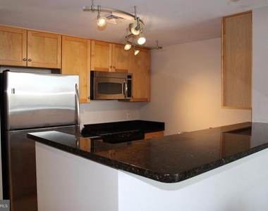 1020 Highland Street - Photo Thumbnail 5