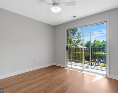 6924 Fairfax Drive - Photo Thumbnail 20