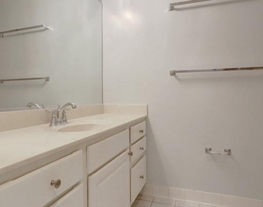6924 Fairfax Drive - Photo Thumbnail 25