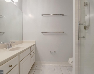 6924 Fairfax Drive - Photo Thumbnail 23