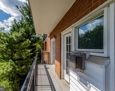 6924 Fairfax Drive - Photo Thumbnail 18