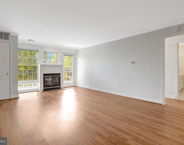 6924 Fairfax Drive - Photo Thumbnail 10