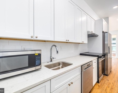 2101 Washington Ave - Photo Thumbnail 3