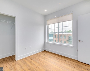 2101 Washington Ave - Photo Thumbnail 6