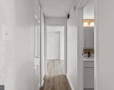 1500 Locust Street - Photo Thumbnail 17
