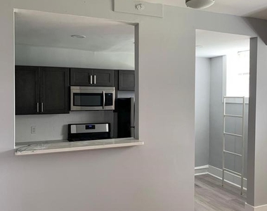 625 E Vernon Road - Photo Thumbnail 4