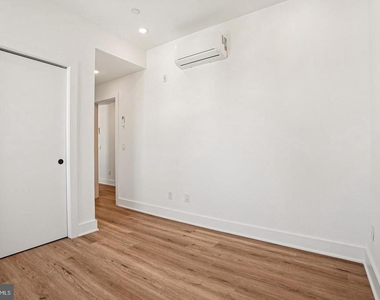 2456 Frankford Avenue - Photo Thumbnail 18