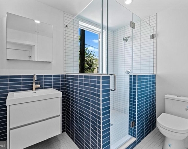 2456 Frankford Avenue - Photo Thumbnail 13