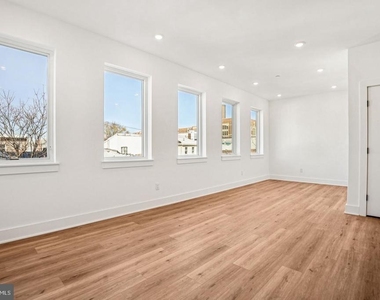 2456 Frankford Avenue - Photo Thumbnail 2