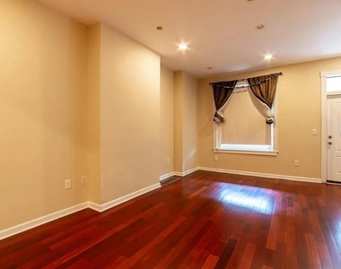 1247 S 23rd Street - Photo Thumbnail 6