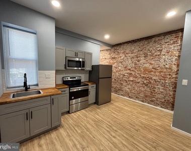 635 N 52nd Street - Photo Thumbnail 6