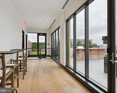 569 N 5th Street - Photo Thumbnail 9
