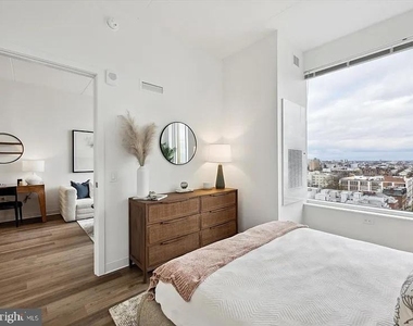 569 N 5th Street - Photo Thumbnail 7